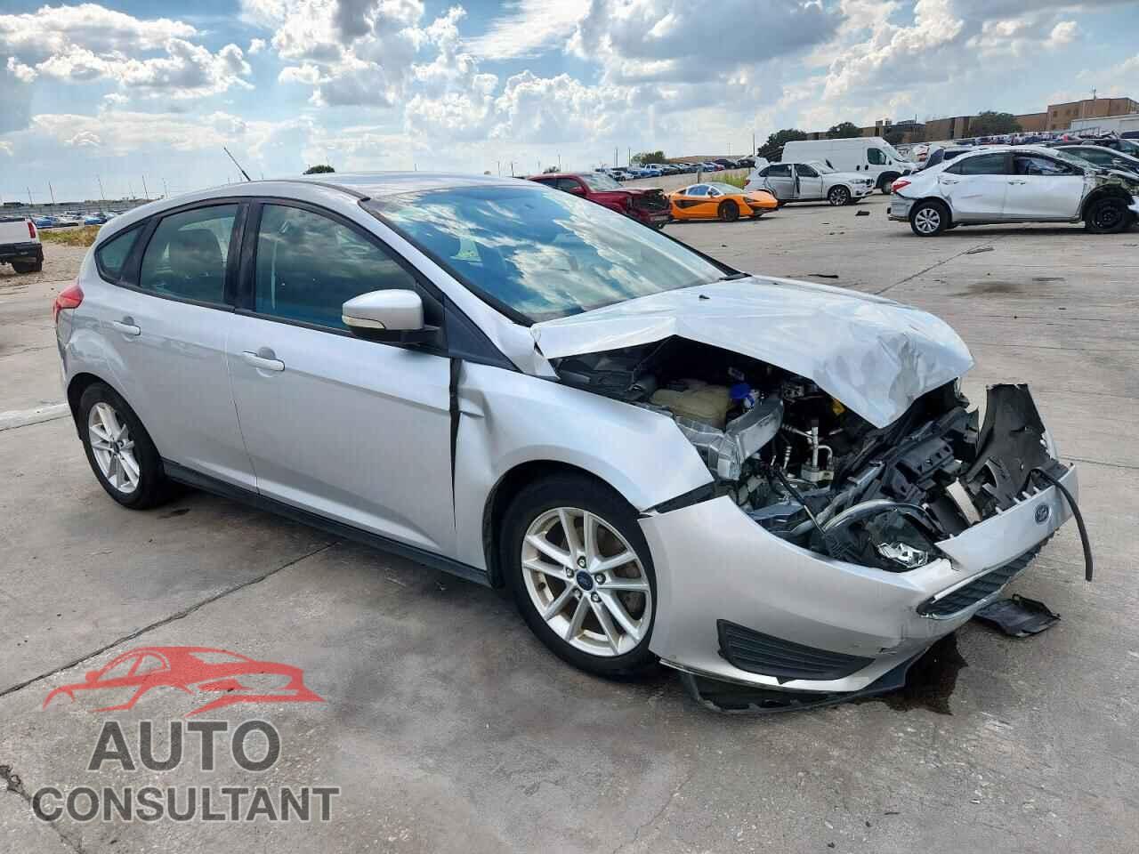 FORD FOCUS 2016 - 1FADP3K28GL252106