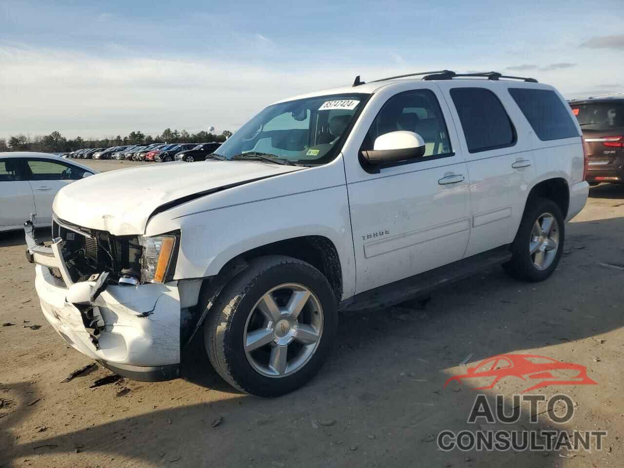 CHEVROLET TAHOE 2013 - 1GNSKBE08DR372380