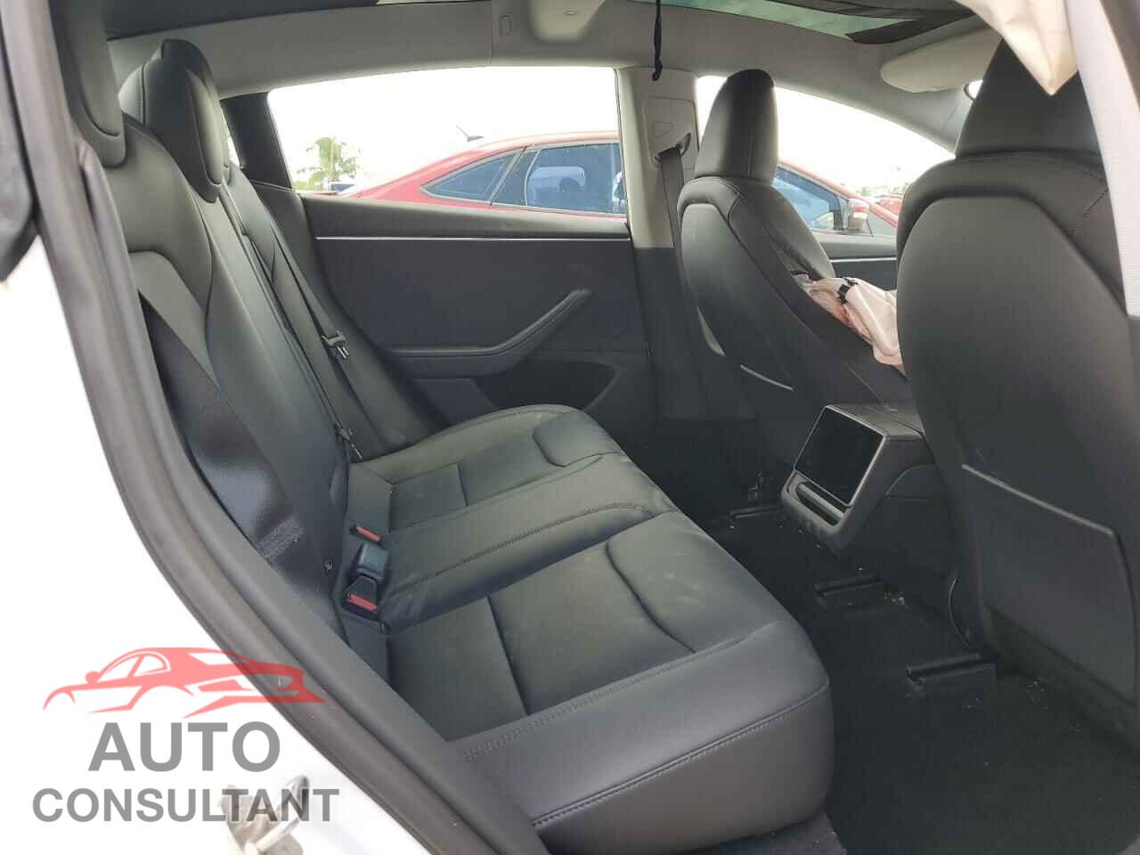 TESLA MODEL 3 2024 - 5YJ3E1EB2RF816947