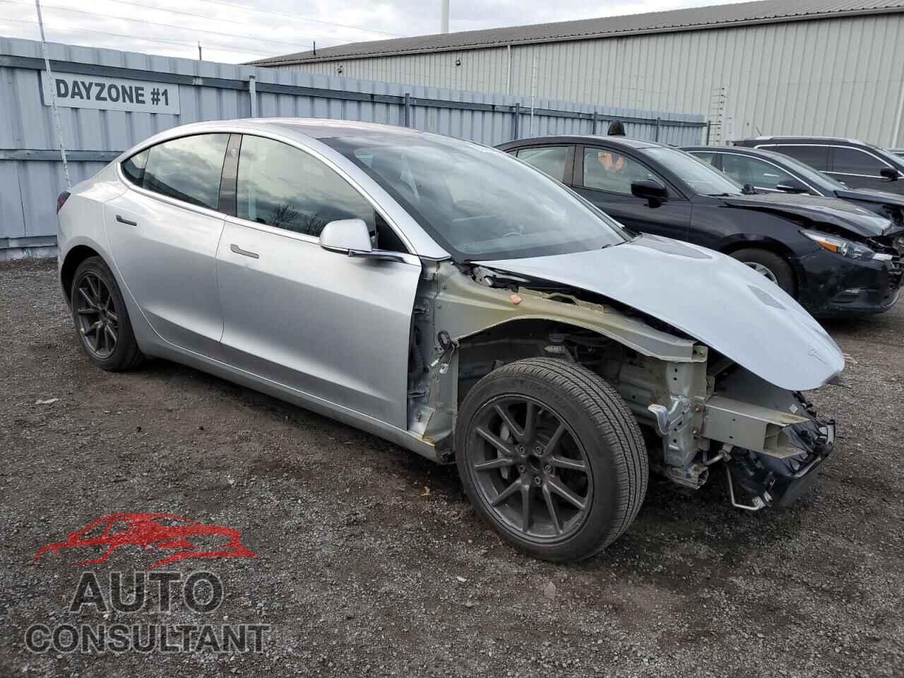 TESLA MODEL 3 2018 - 5YJ3E1EA2JF095735