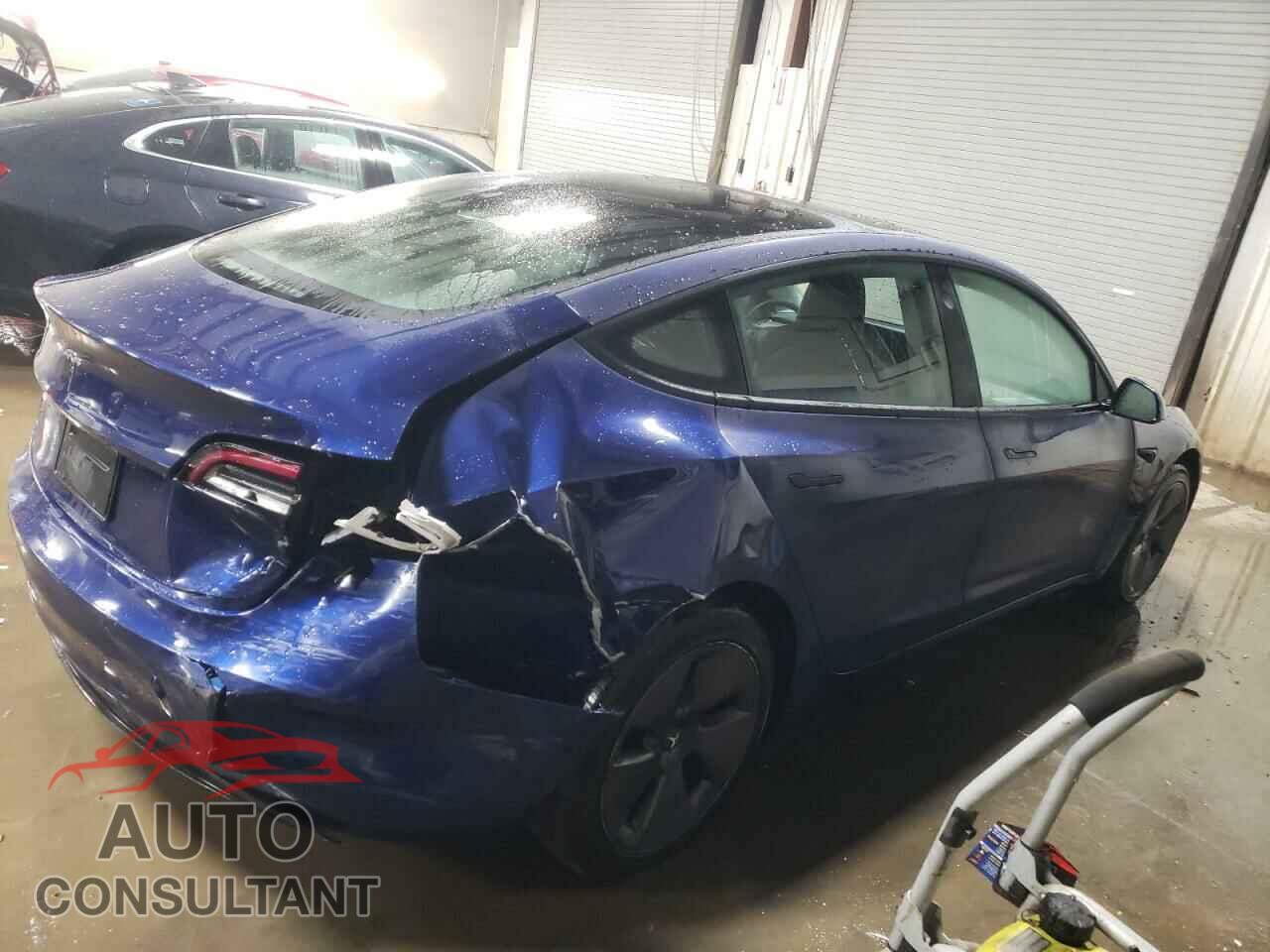 TESLA MODEL 3 2022 - 5YJ3E1EA6NF369105