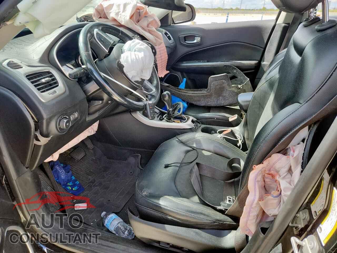 JEEP COMPASS 2018 - 3C4NJDBB1JT100668