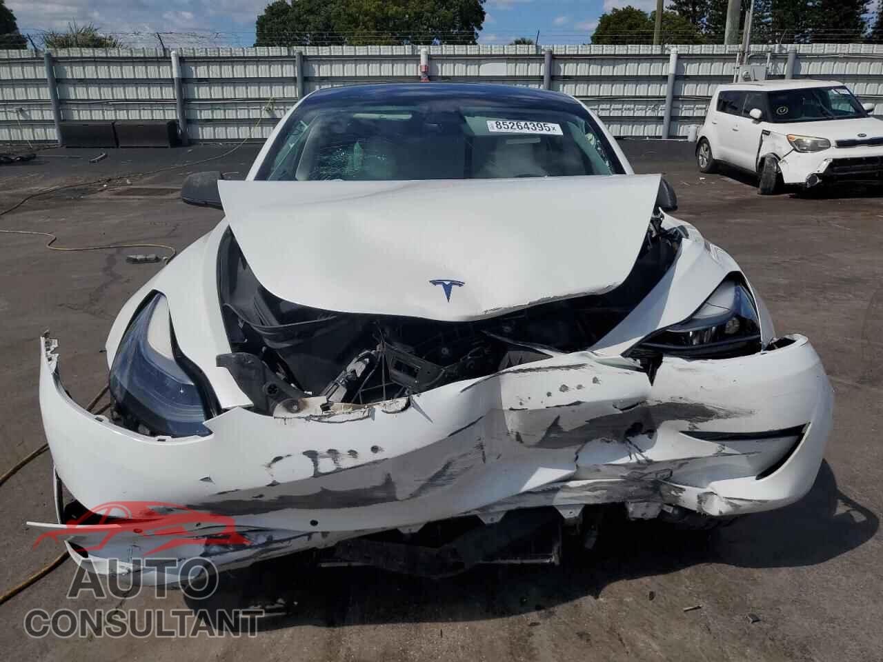 TESLA MODEL 3 2022 - 5YJ3E1EB0NF198165