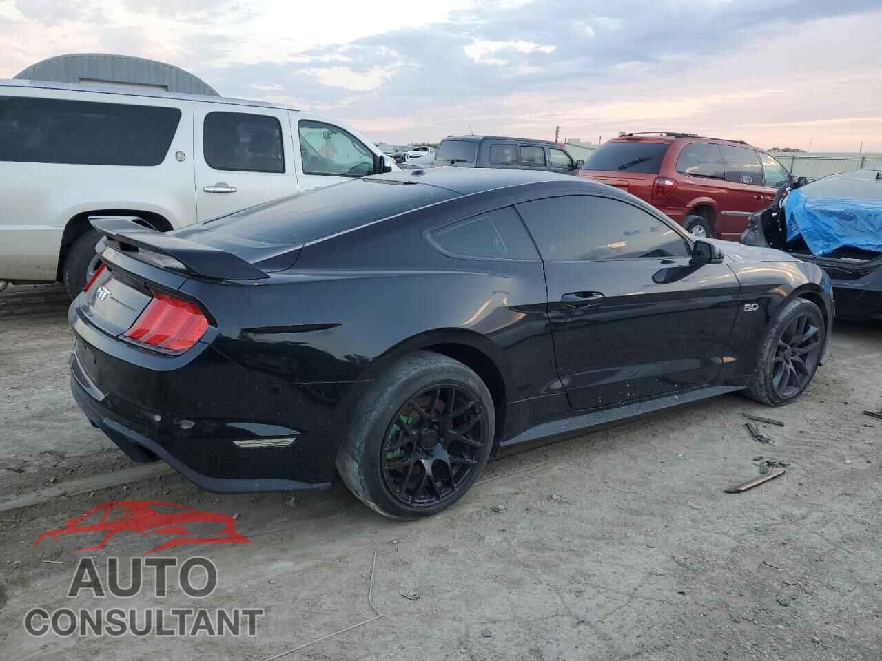 FORD MUSTANG 2020 - 1FA6P8CF2L5127074