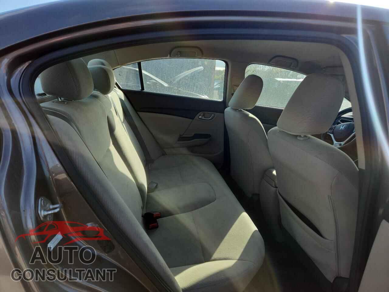 HONDA CIVIC 2013 - 2HGFB2F58DH567305