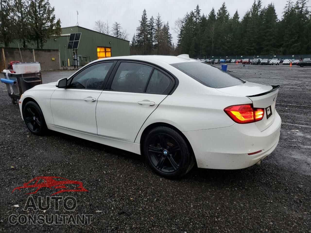 BMW 3 SERIES 2015 - WBA3D3C54FK158491
