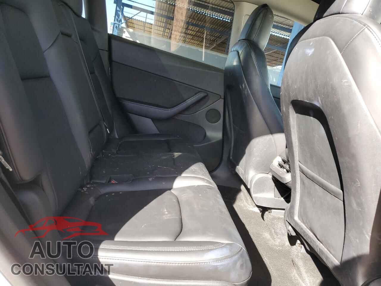 TESLA MODEL Y 2022 - 7SAYGAEE3NF325682