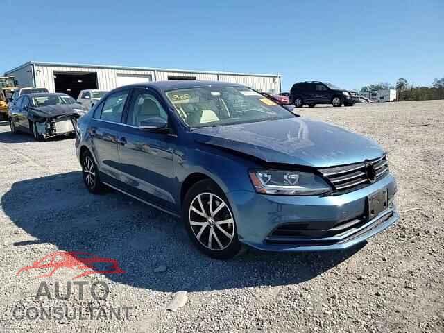 VOLKSWAGEN JETTA 2017 - 3VWDB7AJXHM372608