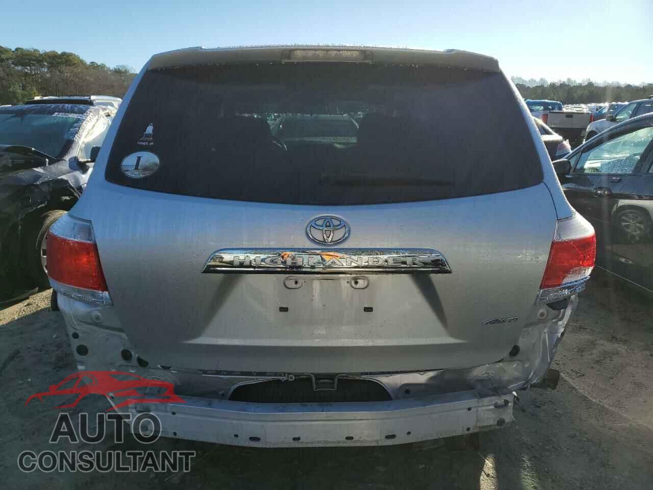 TOYOTA HIGHLANDER 2013 - 5TDBK3EH8DS223070