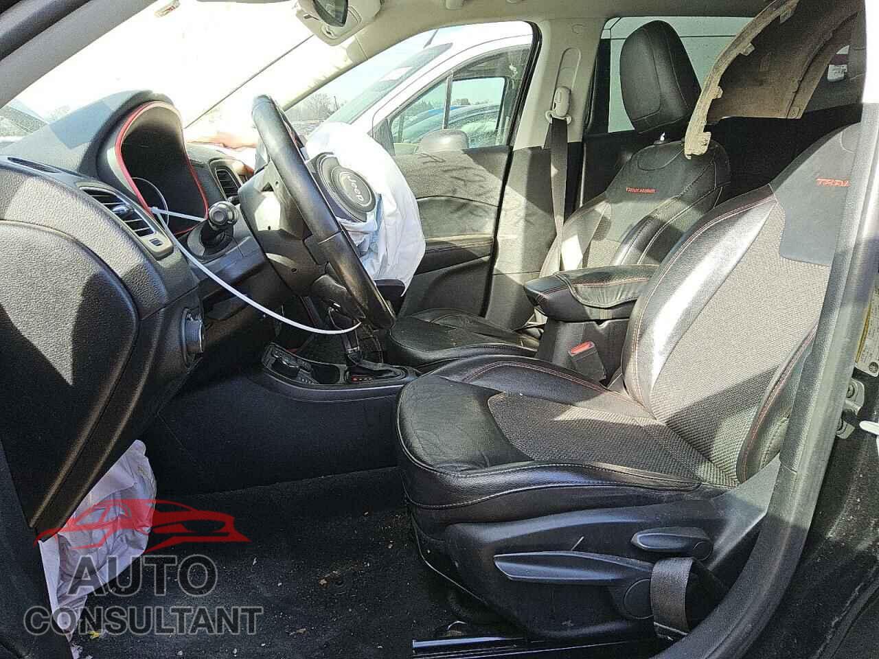 JEEP COMPASS 2020 - 3C4NJDDB1LT214699