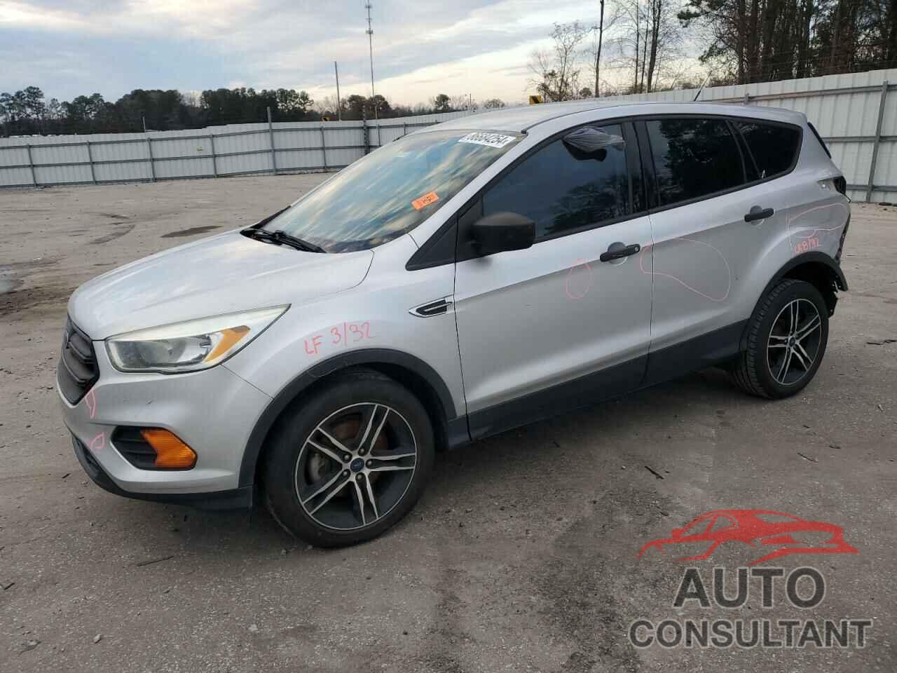FORD ESCAPE 2017 - 1FMCU0F73HUD72213