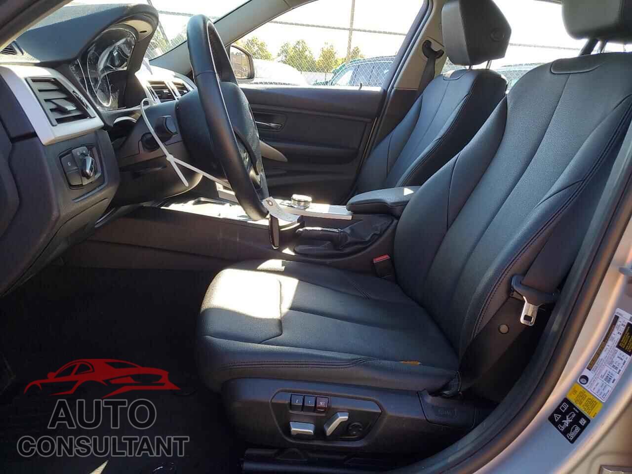 BMW 3 SERIES 2018 - WBA8A3C50JA488223