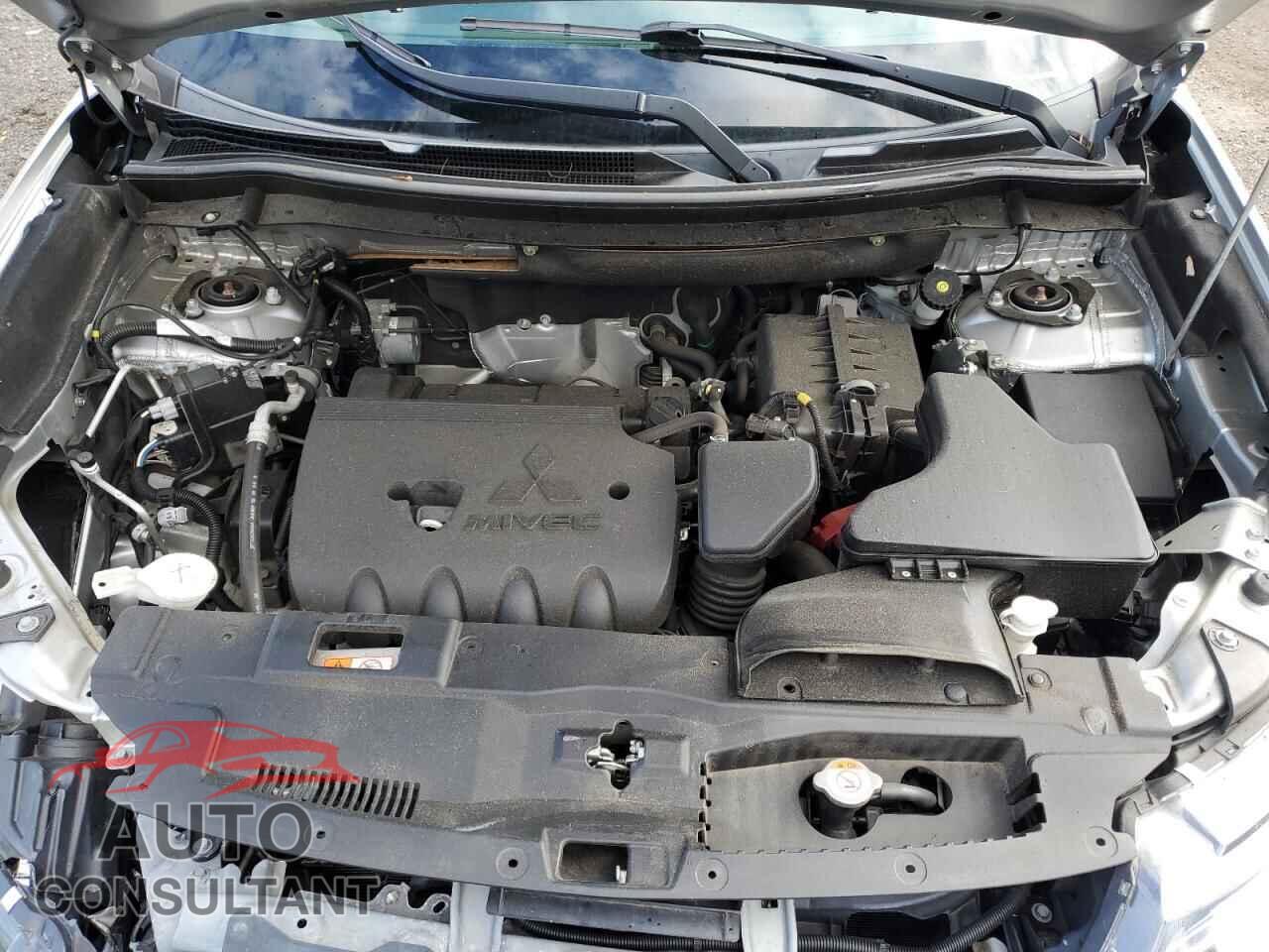 MITSUBISHI OUTLANDER 2019 - JA4AD3A34KZ046684