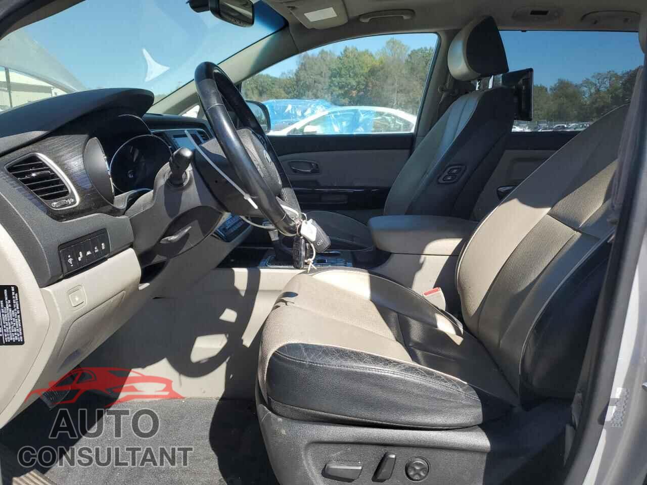 KIA All Models 2020 - KNDMC5C11L6655313