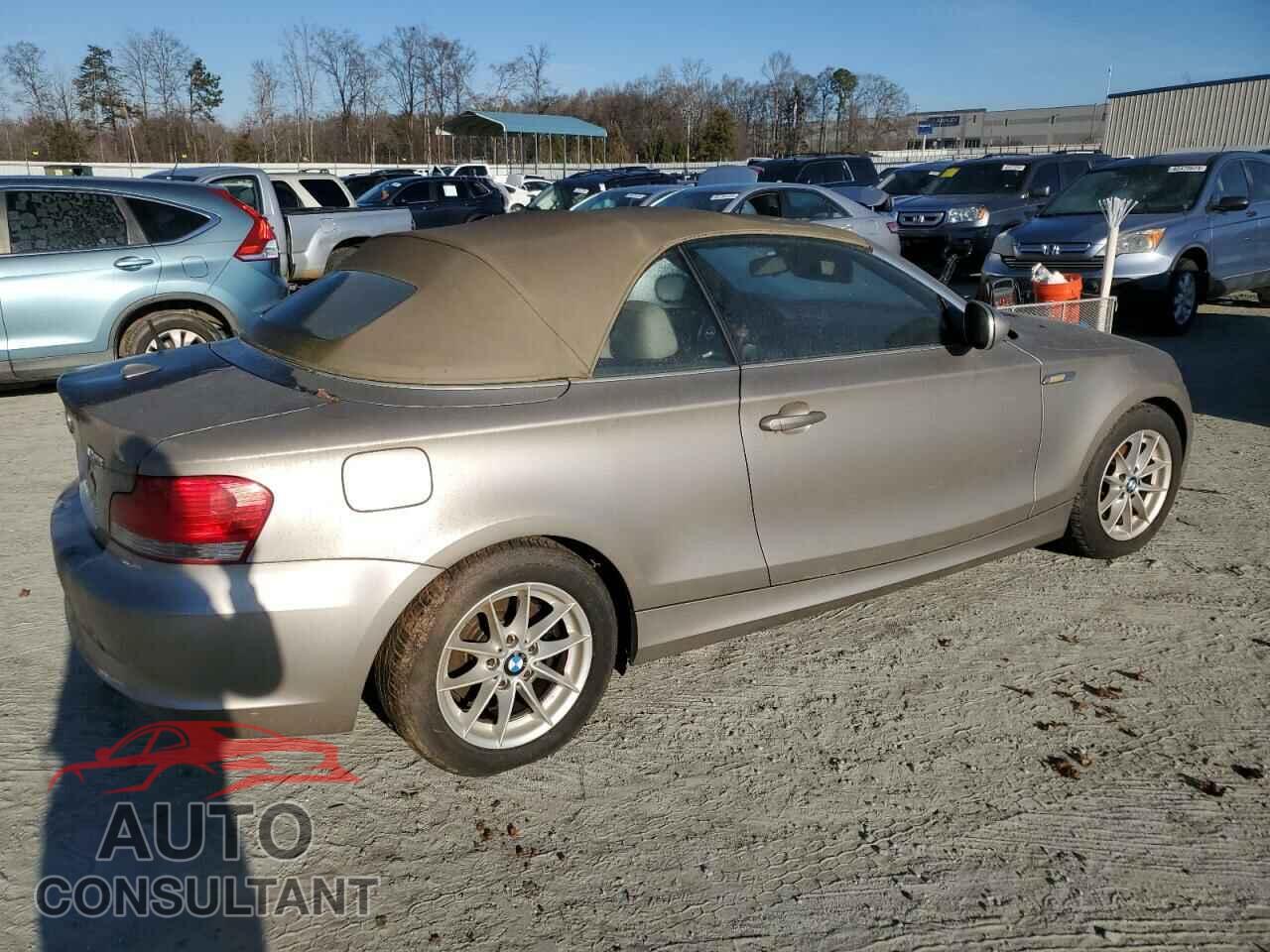BMW 1 SERIES 2011 - WBAUL7C52BVM79341