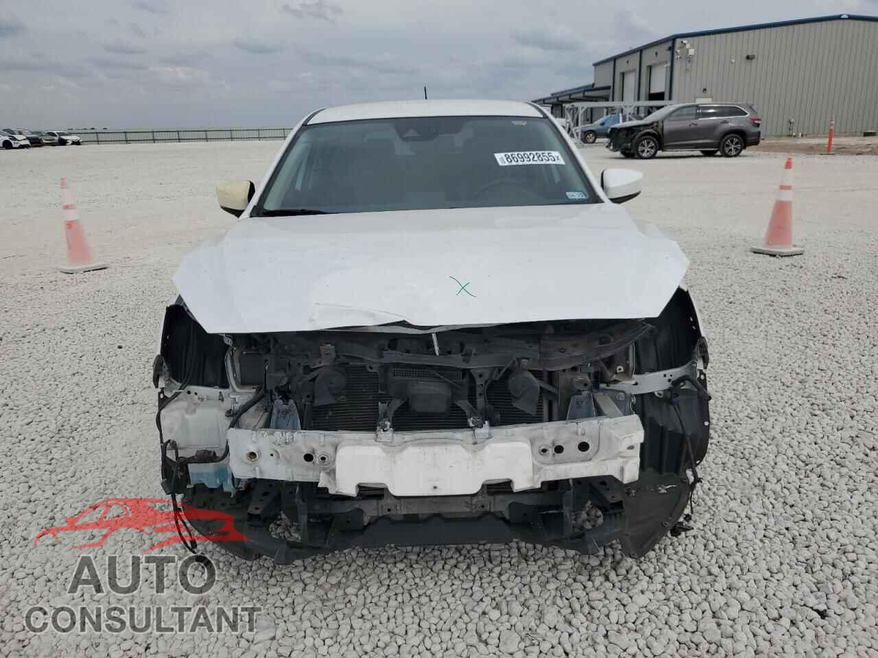 MAZDA 3 2017 - JM1BN1L74H1102884
