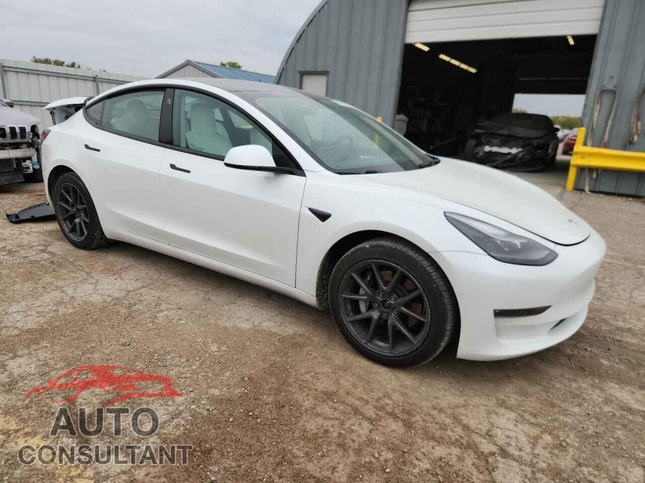 TESLA MODEL 3 2022 - 5YJ3E1EB5NF101154