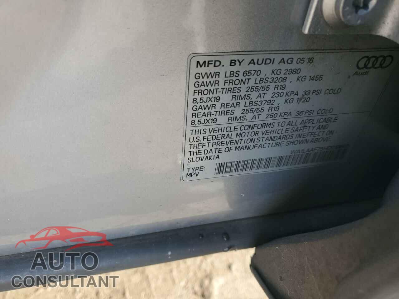 AUDI Q7 2017 - WA1LAAF75HD018660