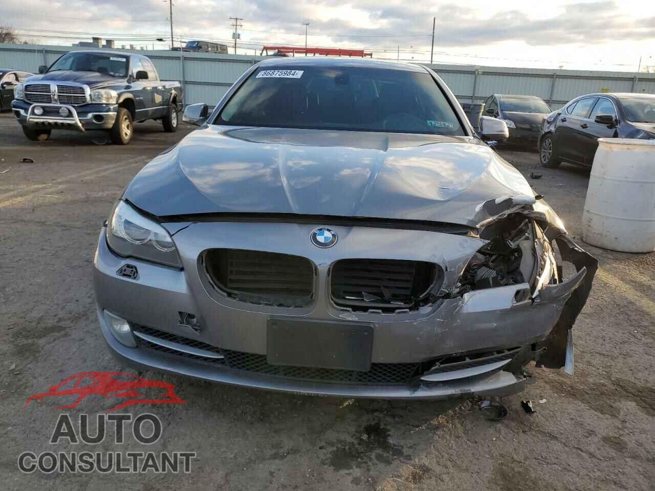 BMW 5 SERIES 2011 - WBAFU7C5XBC873252