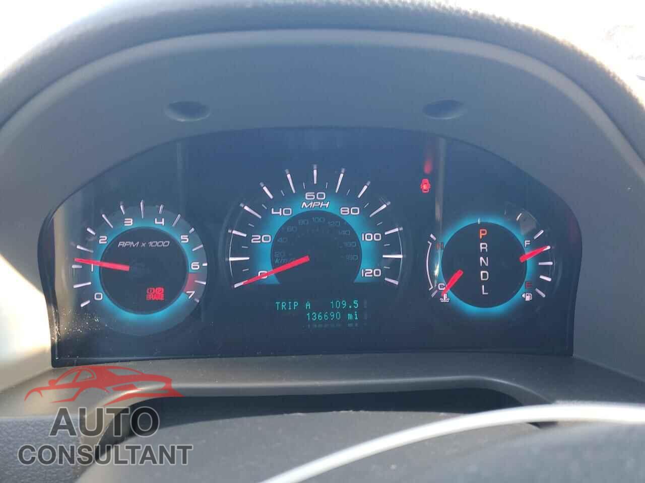 FORD FUSION 2011 - 3FAHP0JA5BR323894