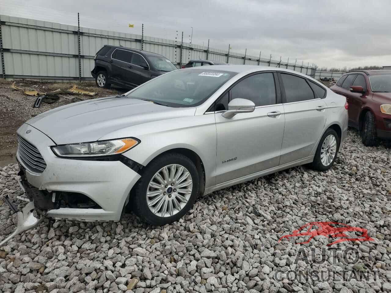 FORD FUSION 2013 - 3FA6P0LU3DR237372