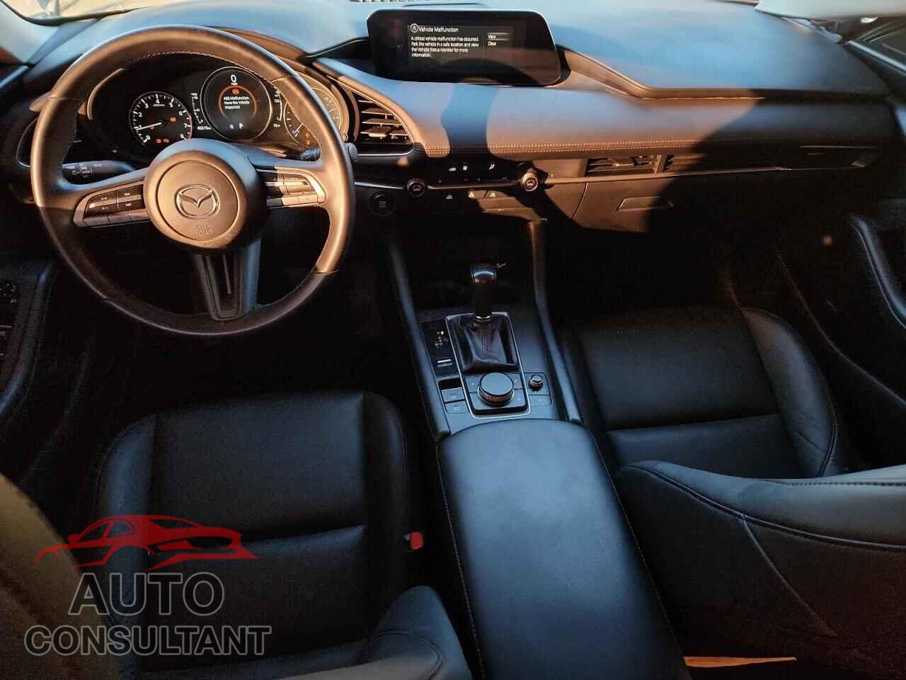 MAZDA 3 2022 - 3MZBPABL3NM301249