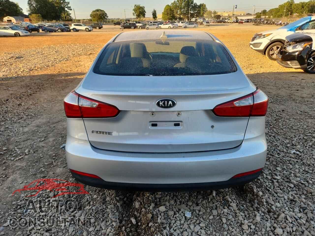 KIA FORTE 2015 - KNAFK4A69F5268715