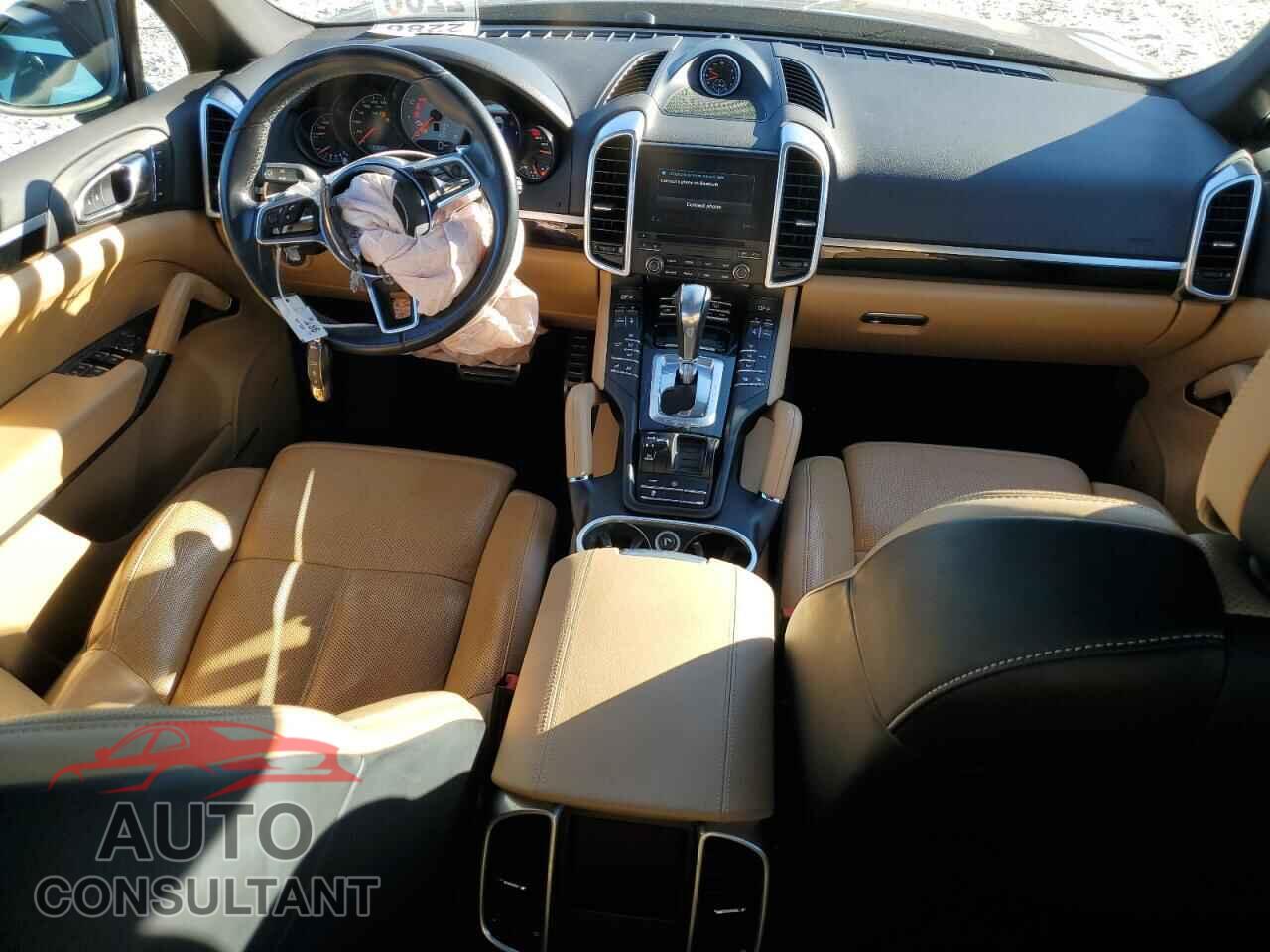 PORSCHE CAYENNE 2017 - WP1AB2A24HLA50189