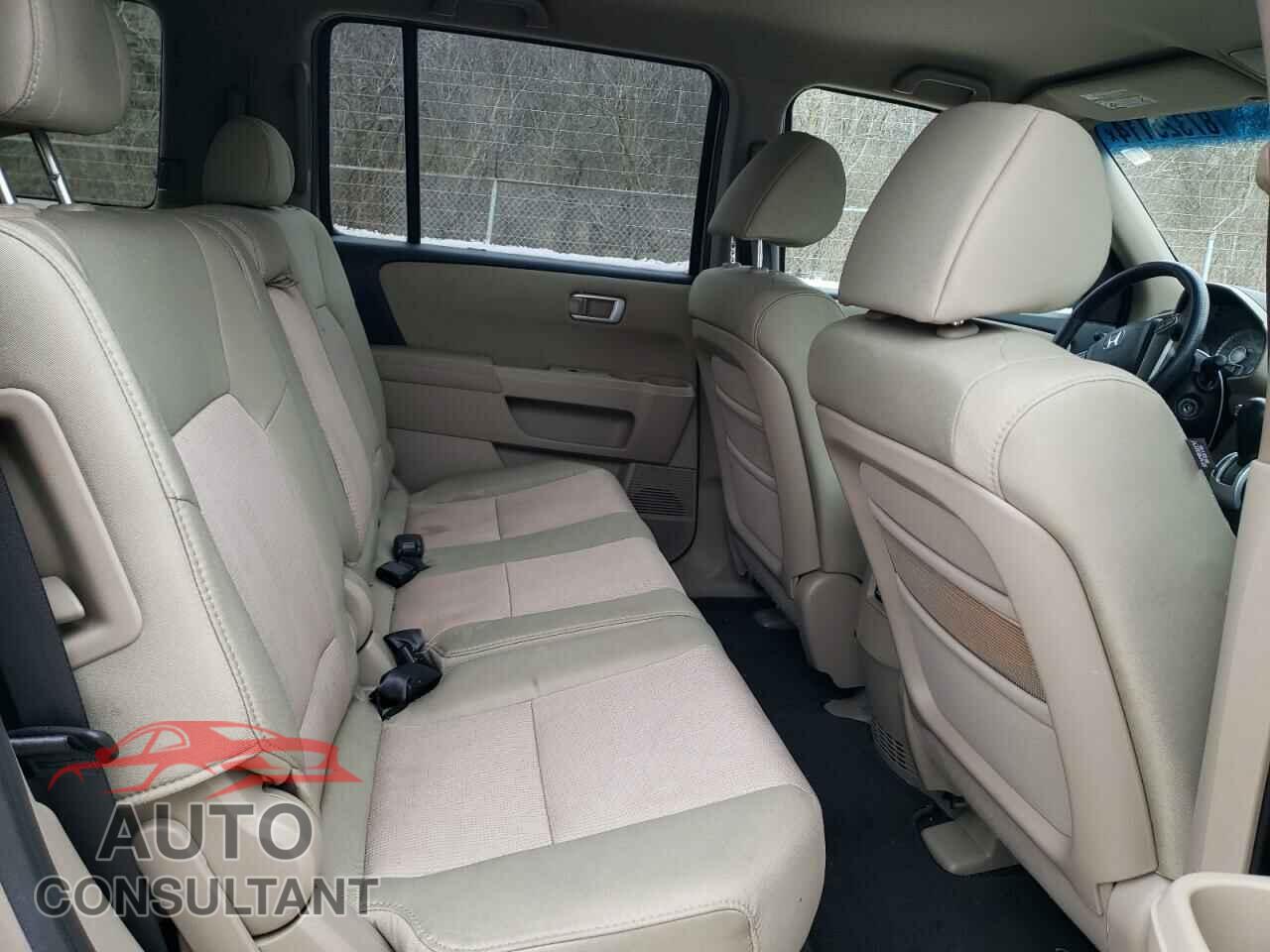 HONDA PILOT 2011 - 5FNYF4H41BB031908