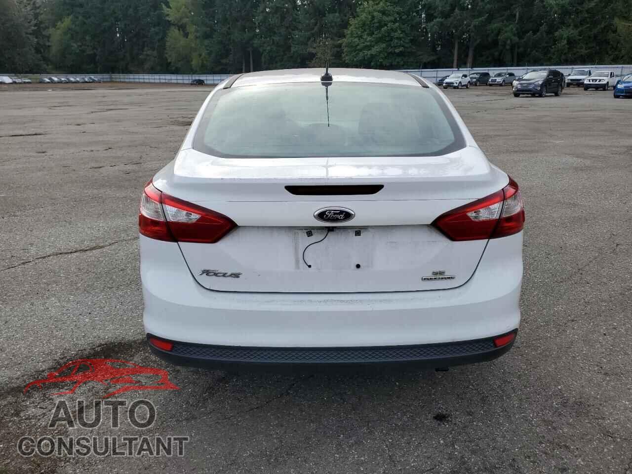 FORD FOCUS 2014 - 1FADP3F27EL230945