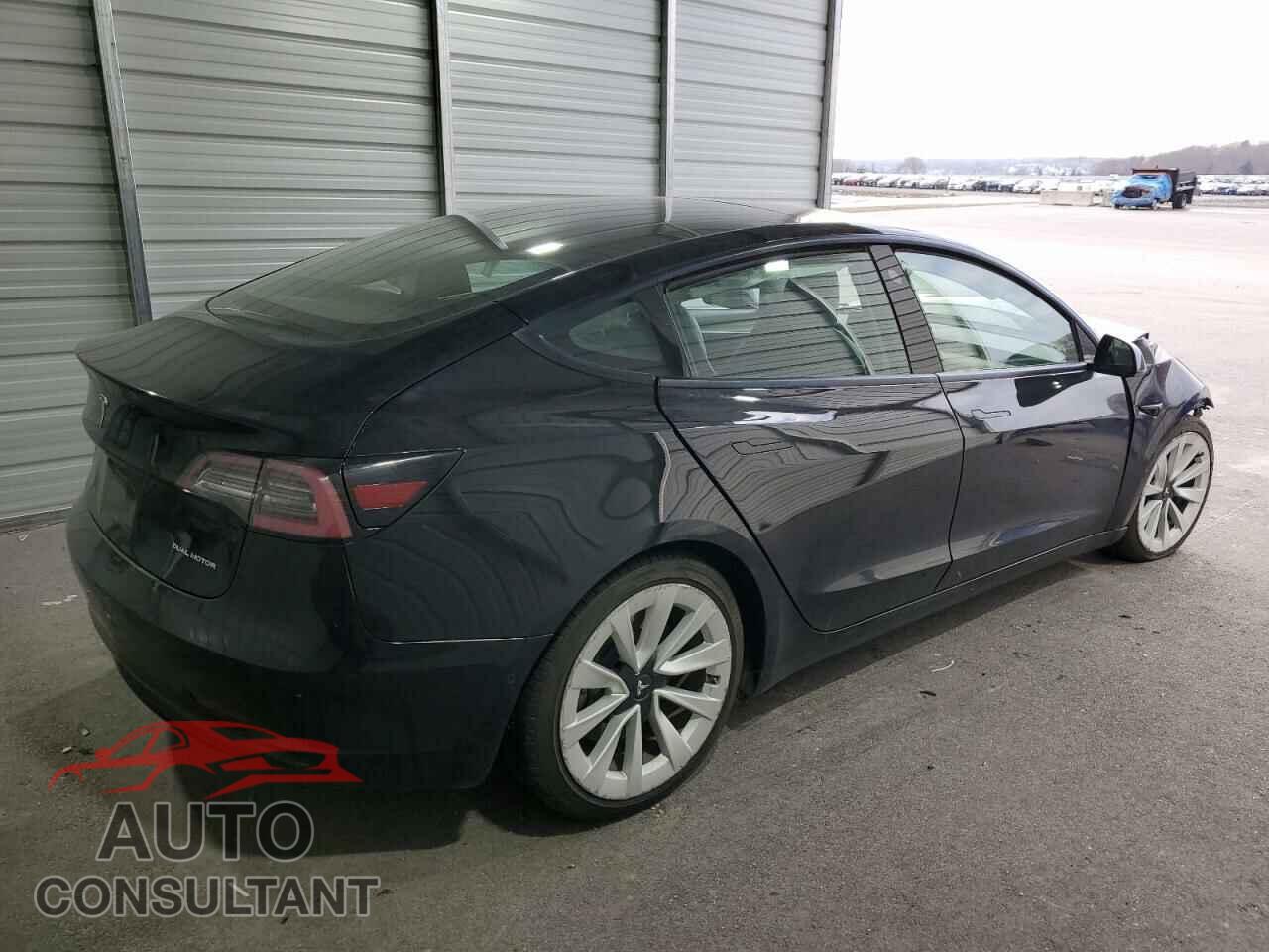 TESLA MODEL 3 2022 - 5YJ3E1EB8NF289359