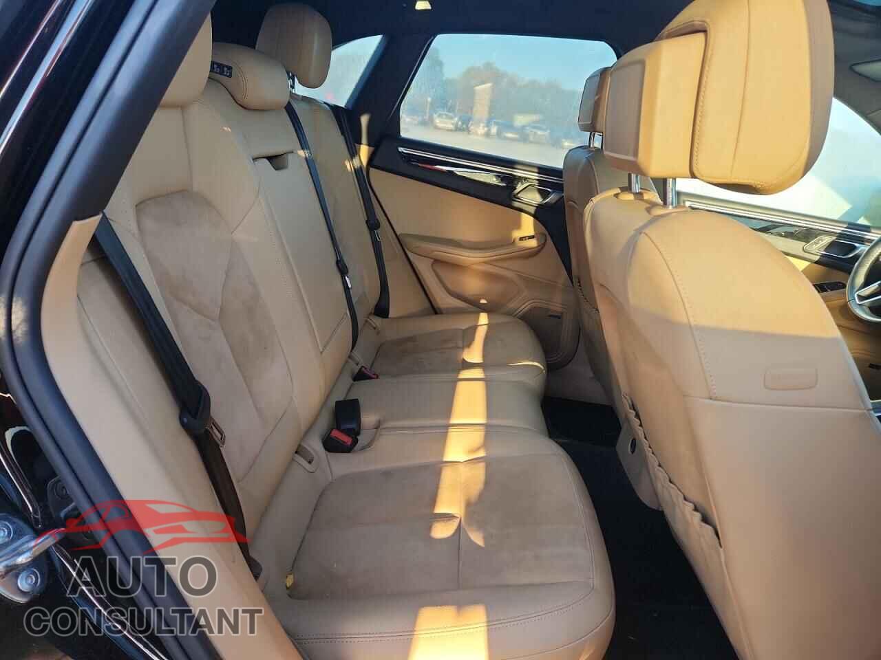 PORSCHE MACAN 2017 - WP1AA2A56HLB04539