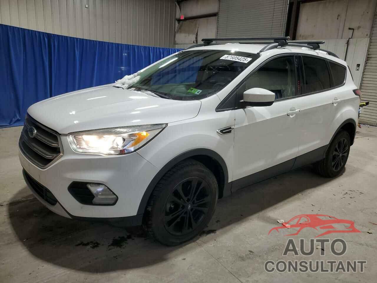 FORD ESCAPE 2017 - 1FMCU9GD0HUA51870