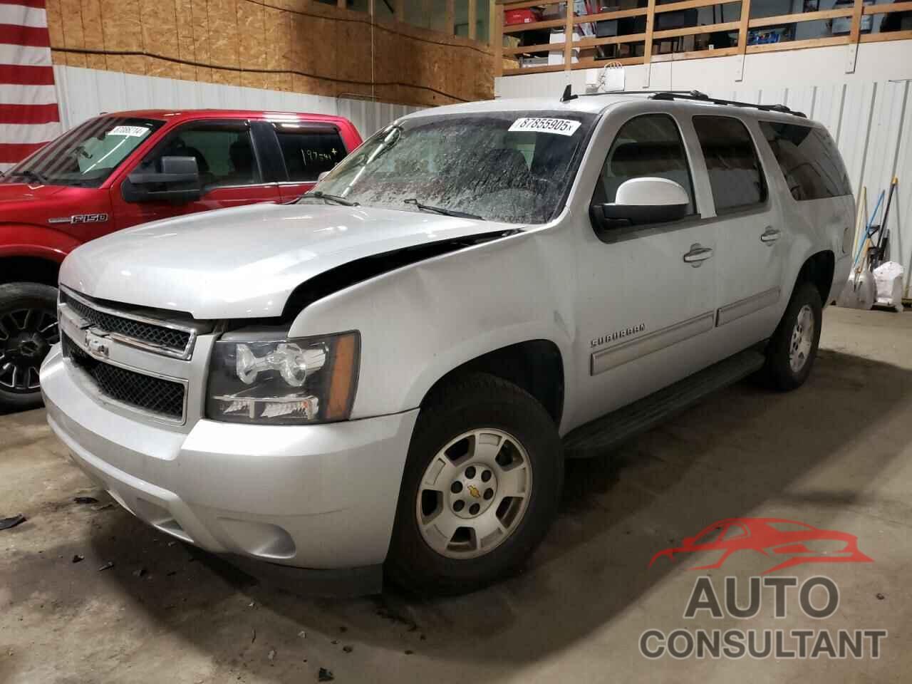 CHEVROLET SUBURBAN 2013 - 1GNSKHE72DR263672