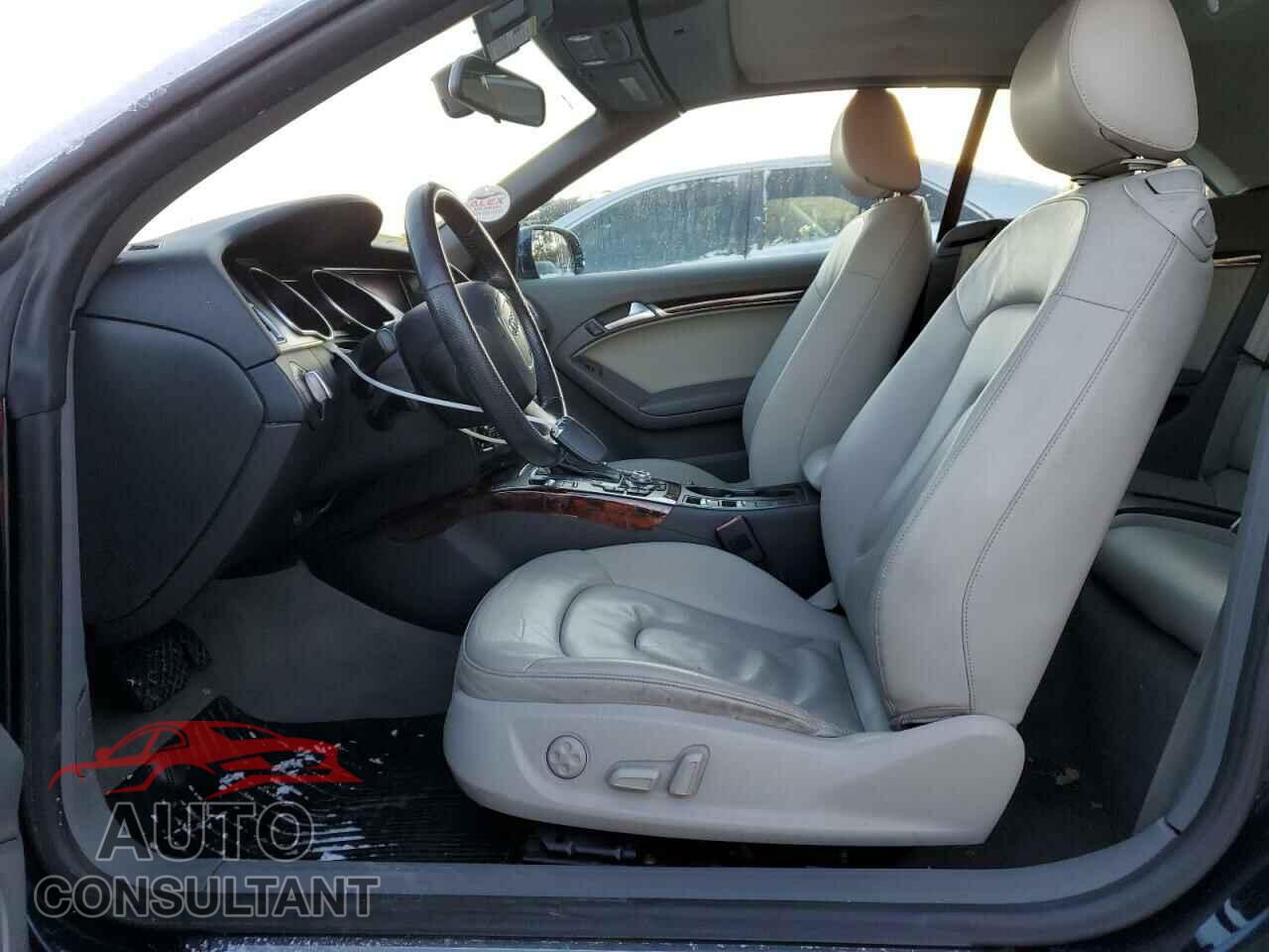 AUDI A5 2010 - WAULFAFH0AN019583