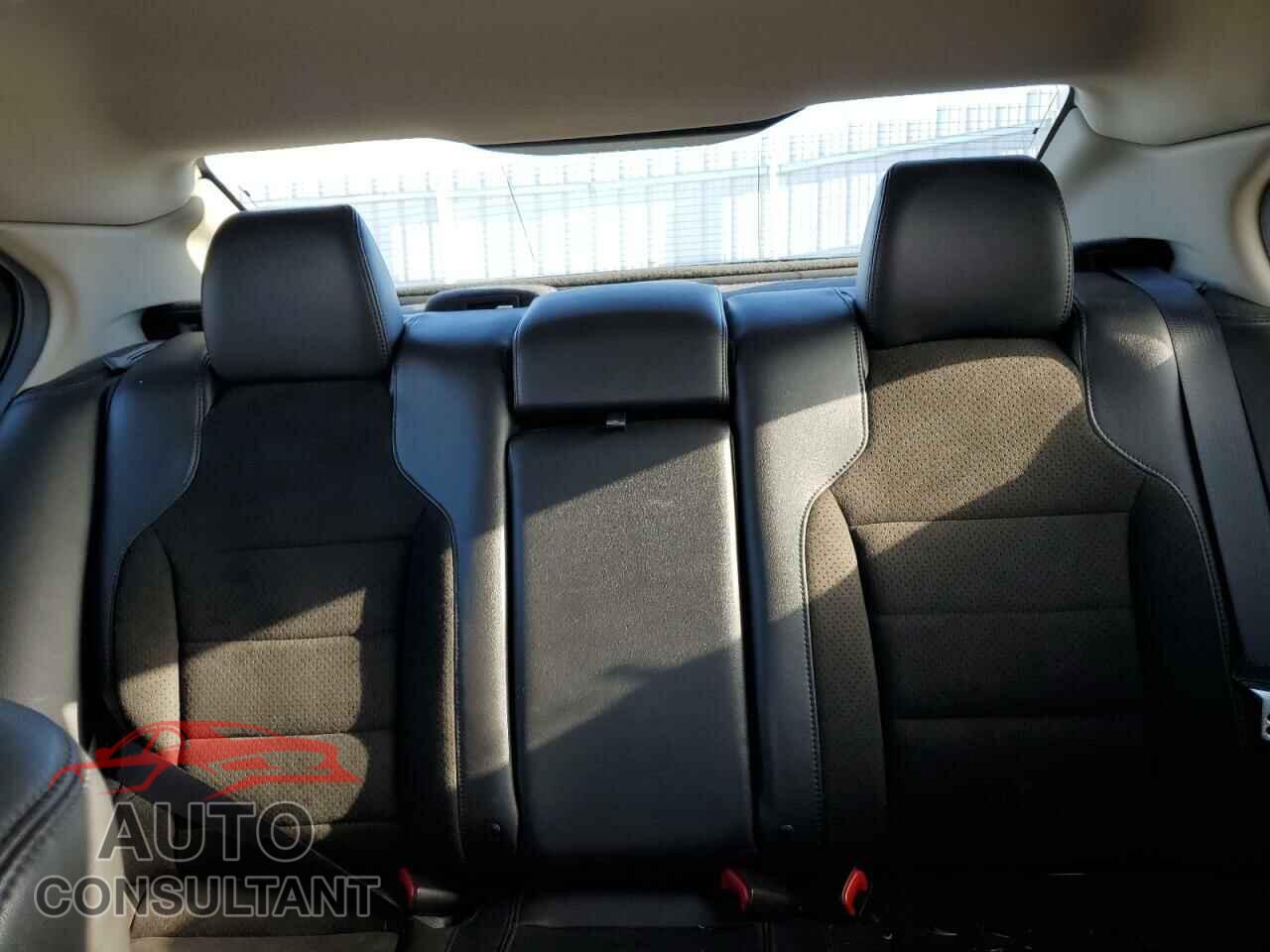 FORD TAURUS 2011 - 1FAHP2KT0BG177620