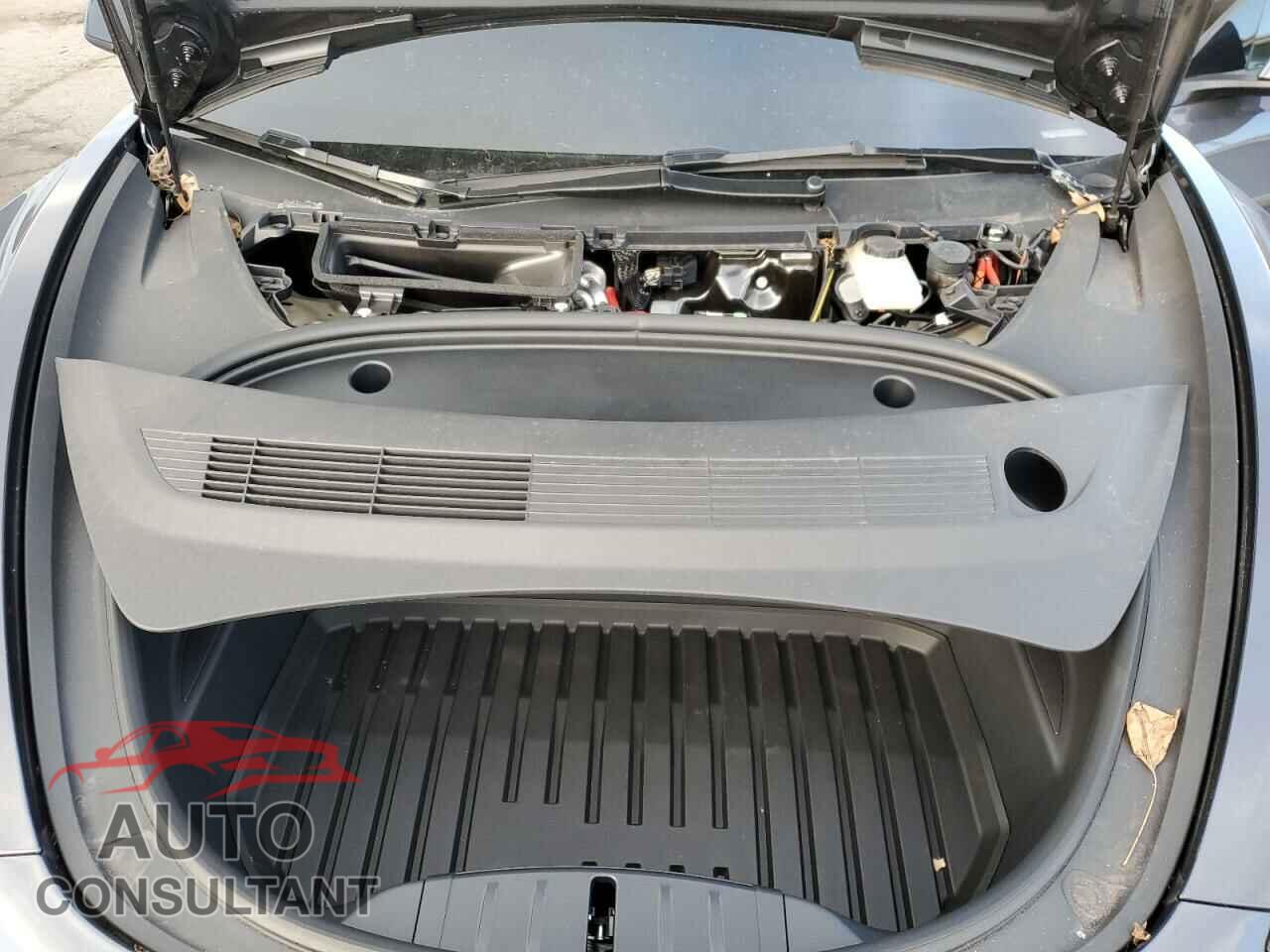 TESLA MODEL 3 2023 - 5YJ3E1EA1PF675843
