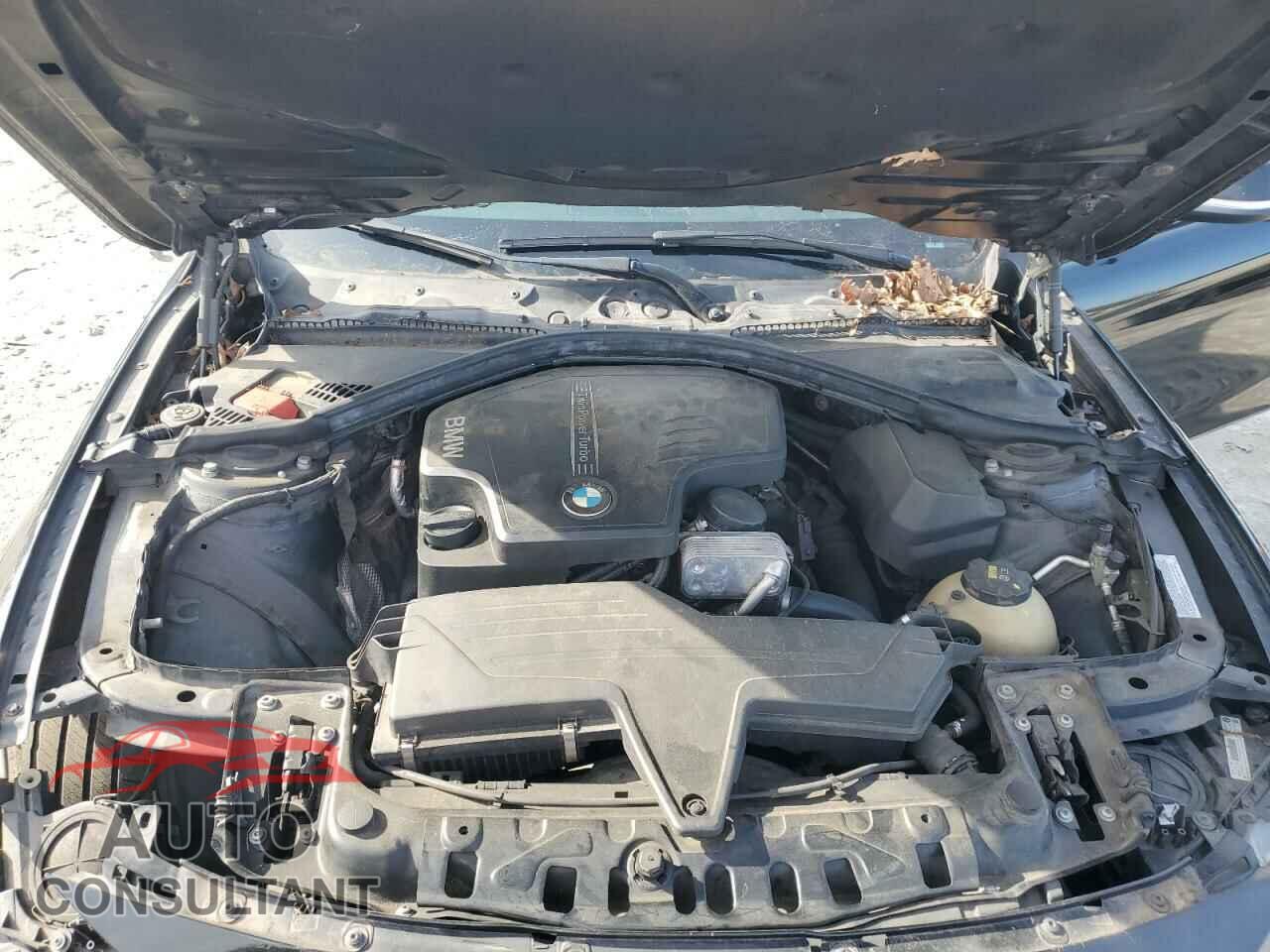 BMW 3 SERIES 2015 - WBA3B1C50FP831404