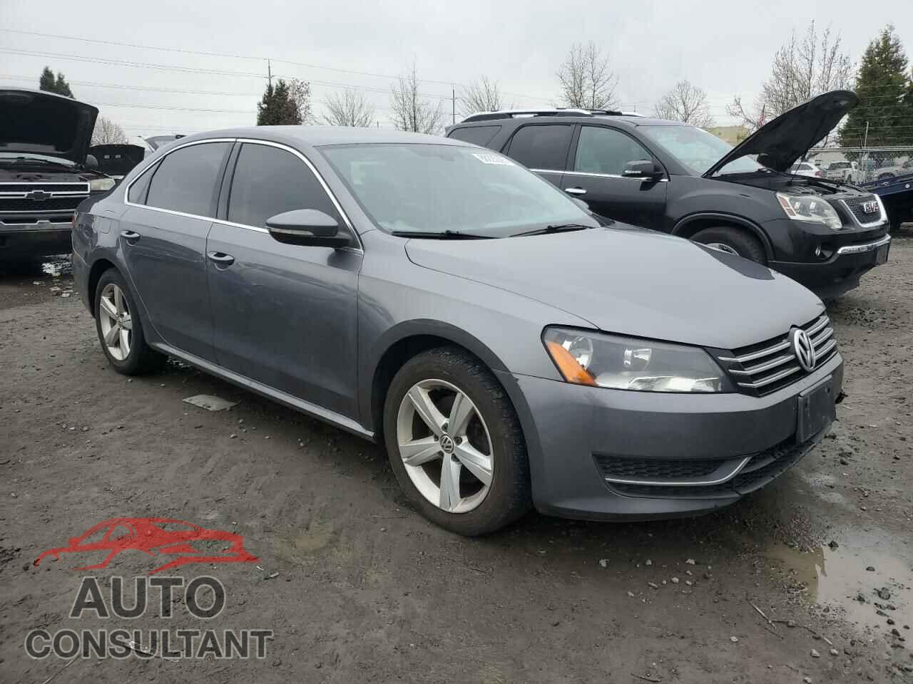 VOLKSWAGEN PASSAT 2012 - 1VWBH7A32CC086849
