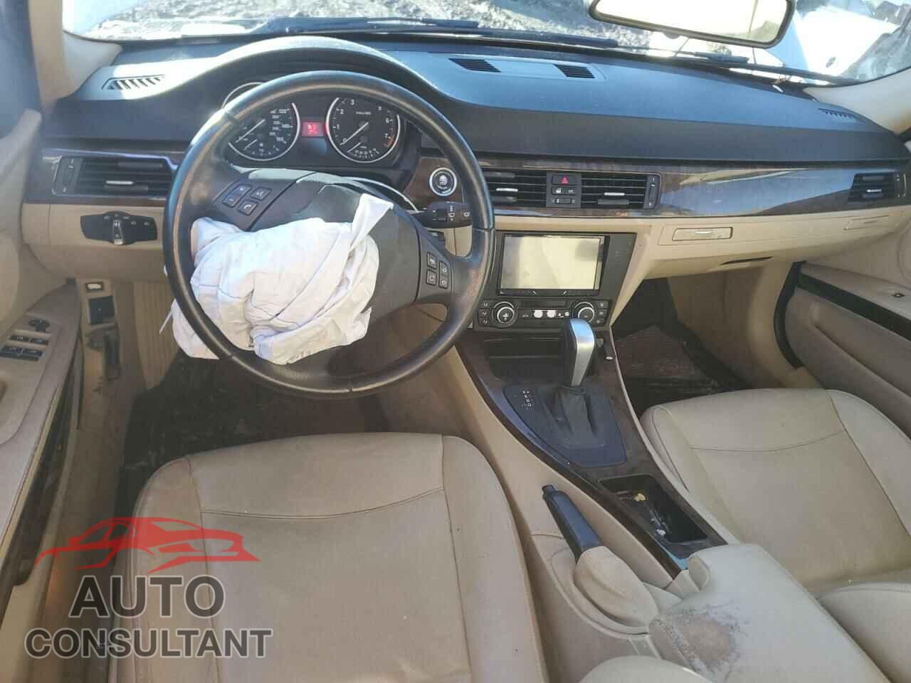 BMW 3 SERIES 2011 - WBAPH7G58BNM55893