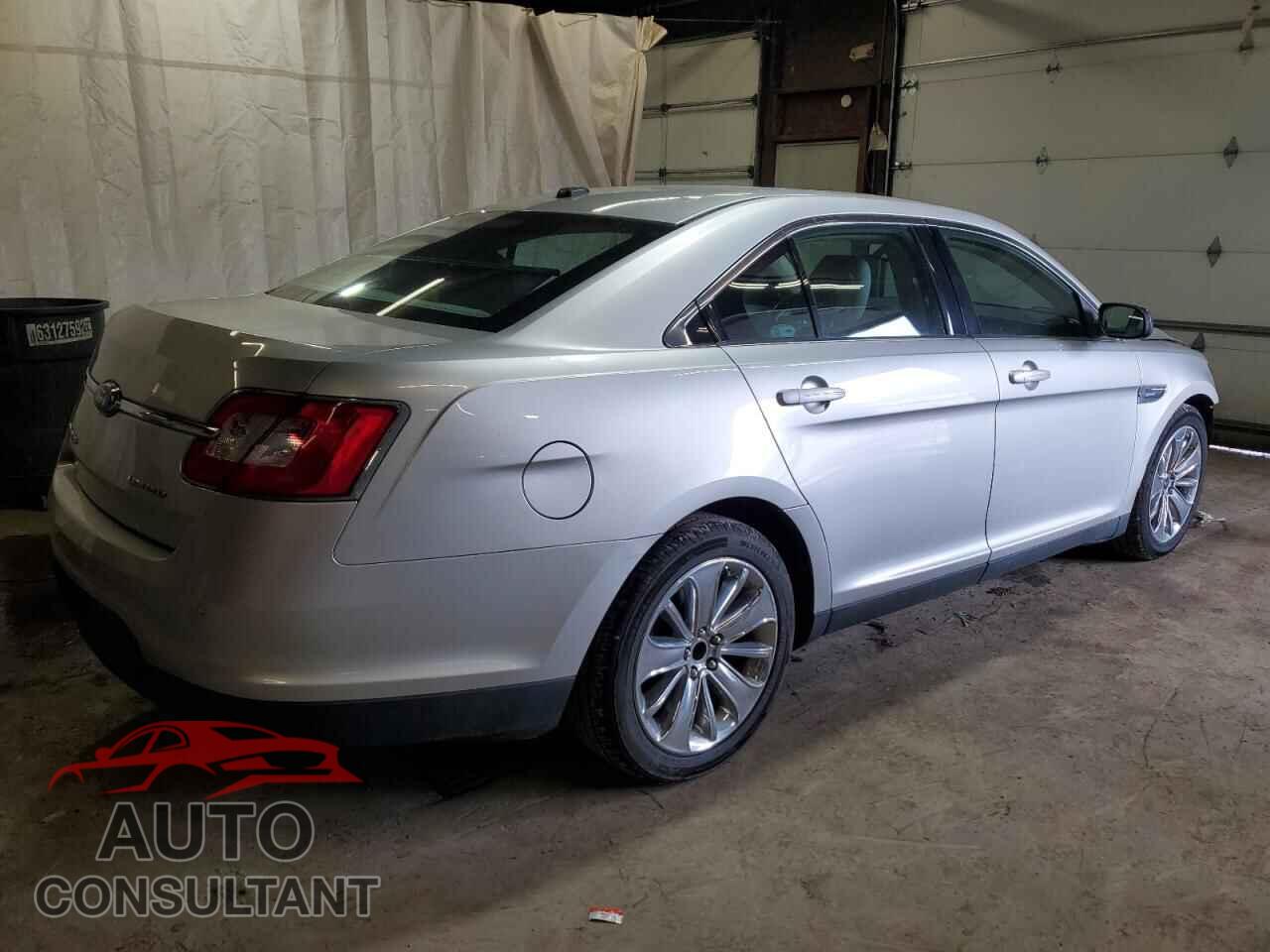 FORD TAURUS 2010 - 1FAHP2FW1AG130082
