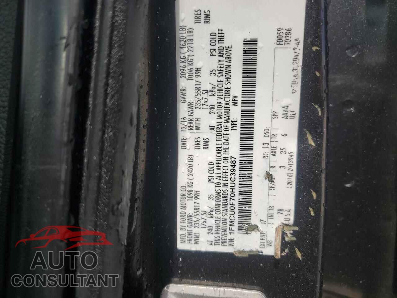 FORD ESCAPE 2017 - 1FMCU0F70HUC39487
