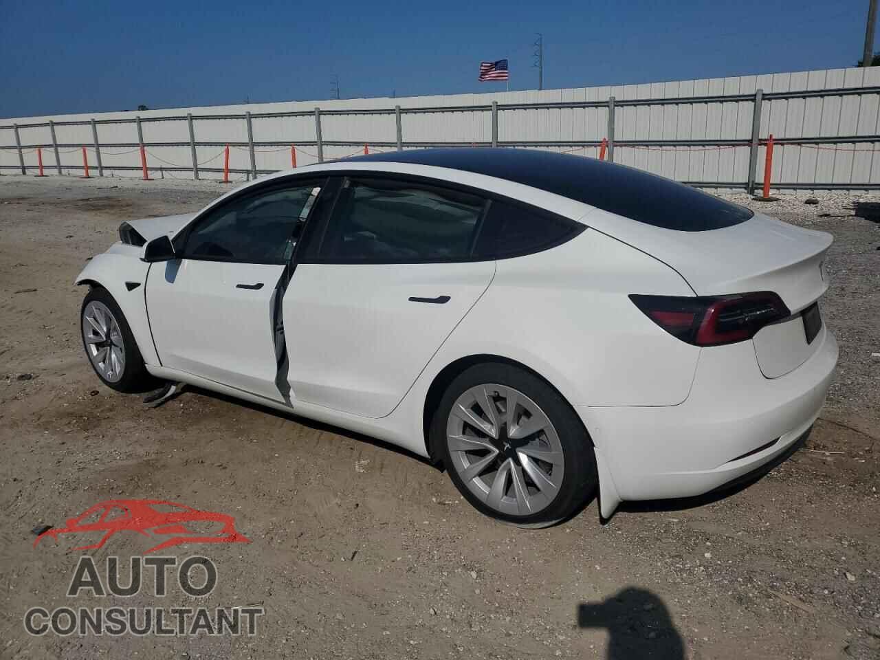 TESLA MODEL 3 2021 - 5YJ3E1EB2MF860536