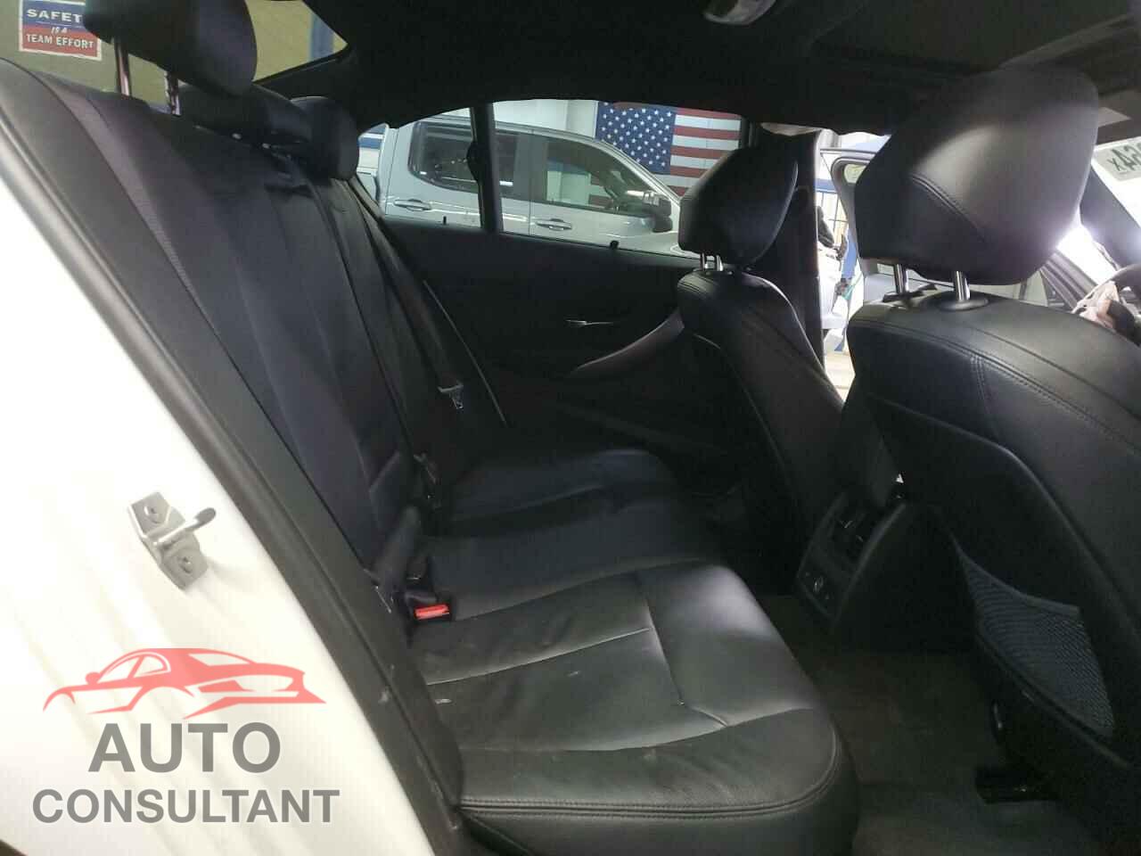 BMW 3 SERIES 2013 - WBA3A9C55DF475844