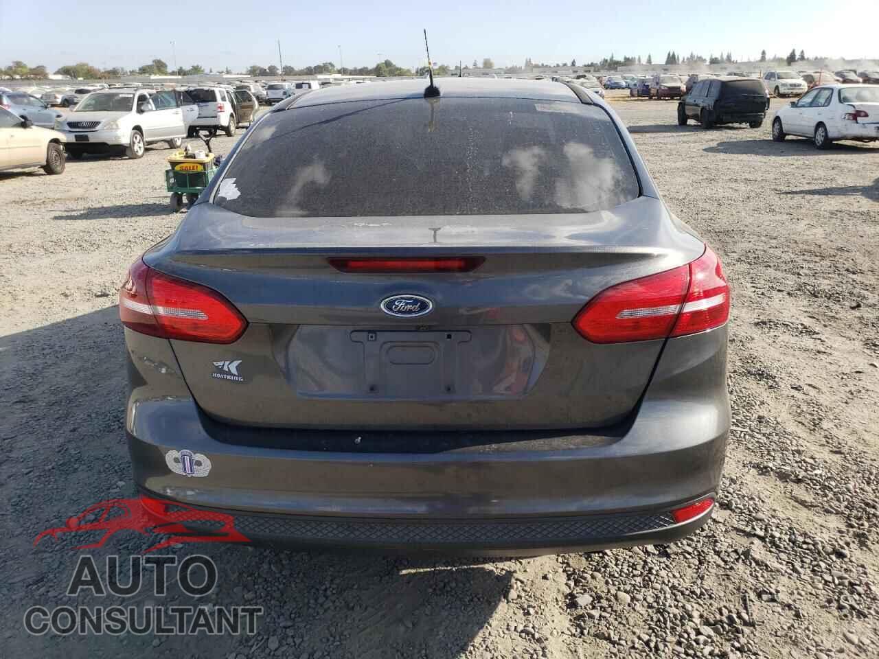 FORD FOCUS 2018 - 1FADP3FE3JL223866