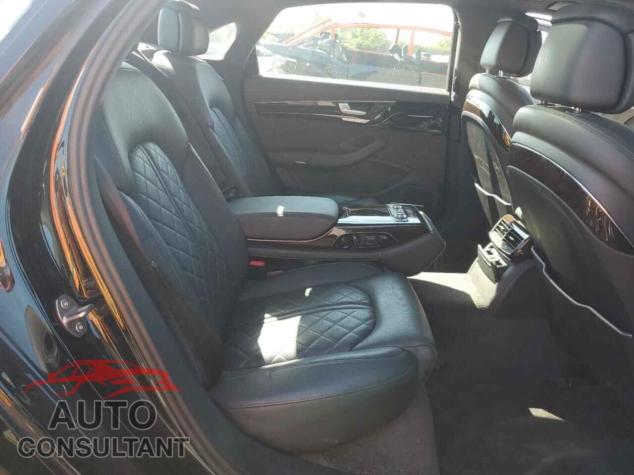 AUDI A8 2017 - WAU44AFD1HN014264