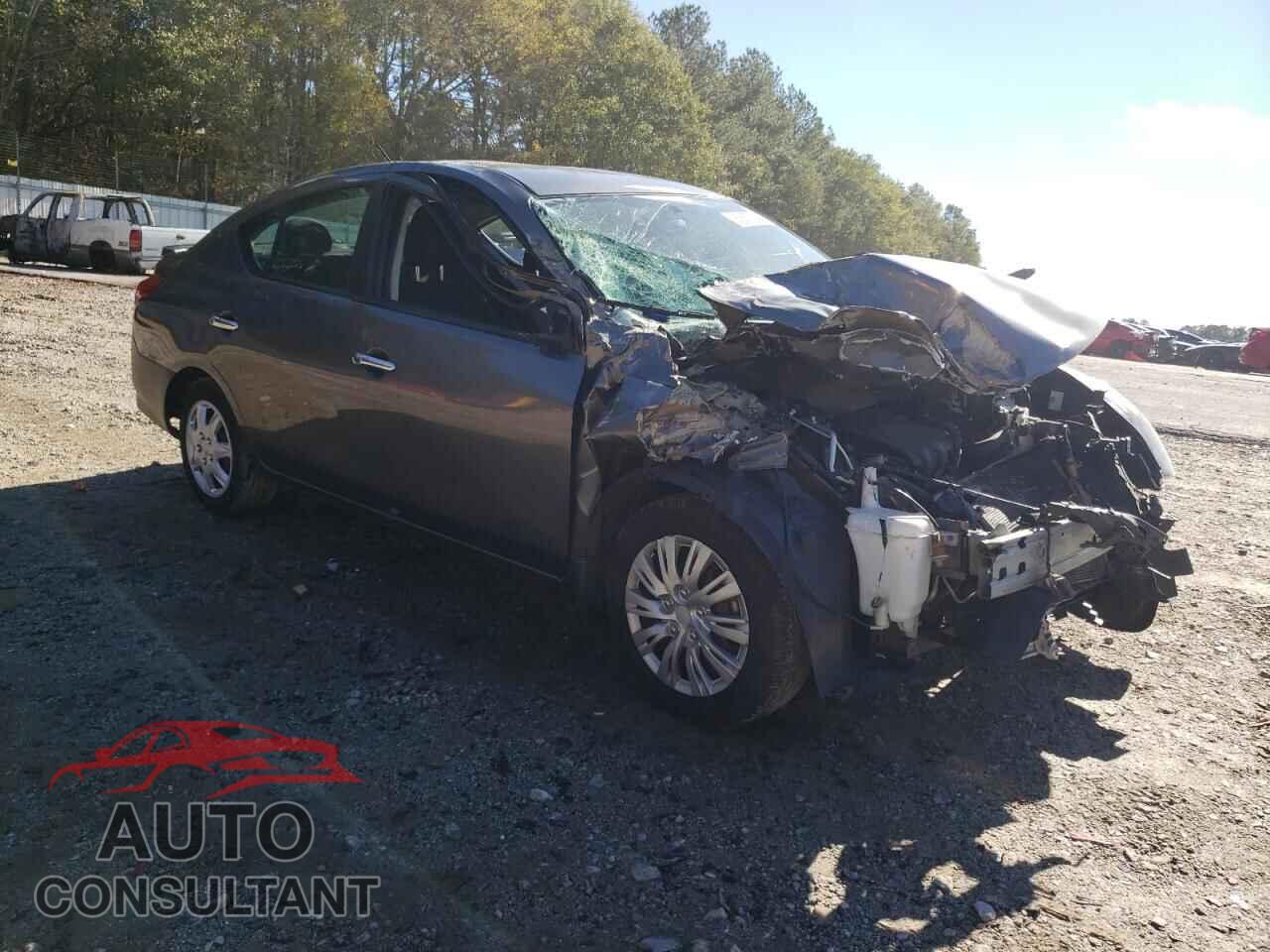 NISSAN VERSA 2019 - 3N1CN7AP3KL817362