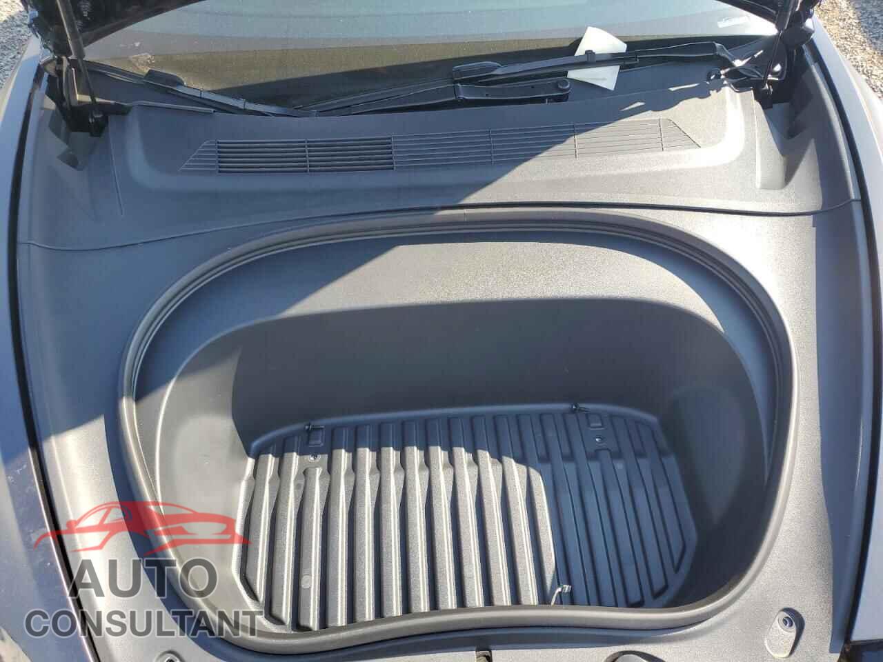 TESLA MODEL 3 2024 - 5YJ3E1ET8RF853607