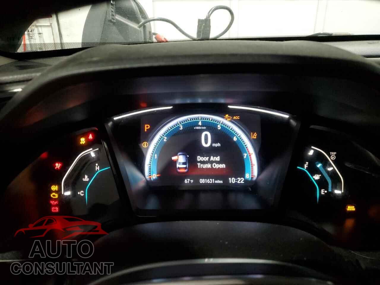 HONDA CIVIC 2019 - 2HGFC2F63KH592860