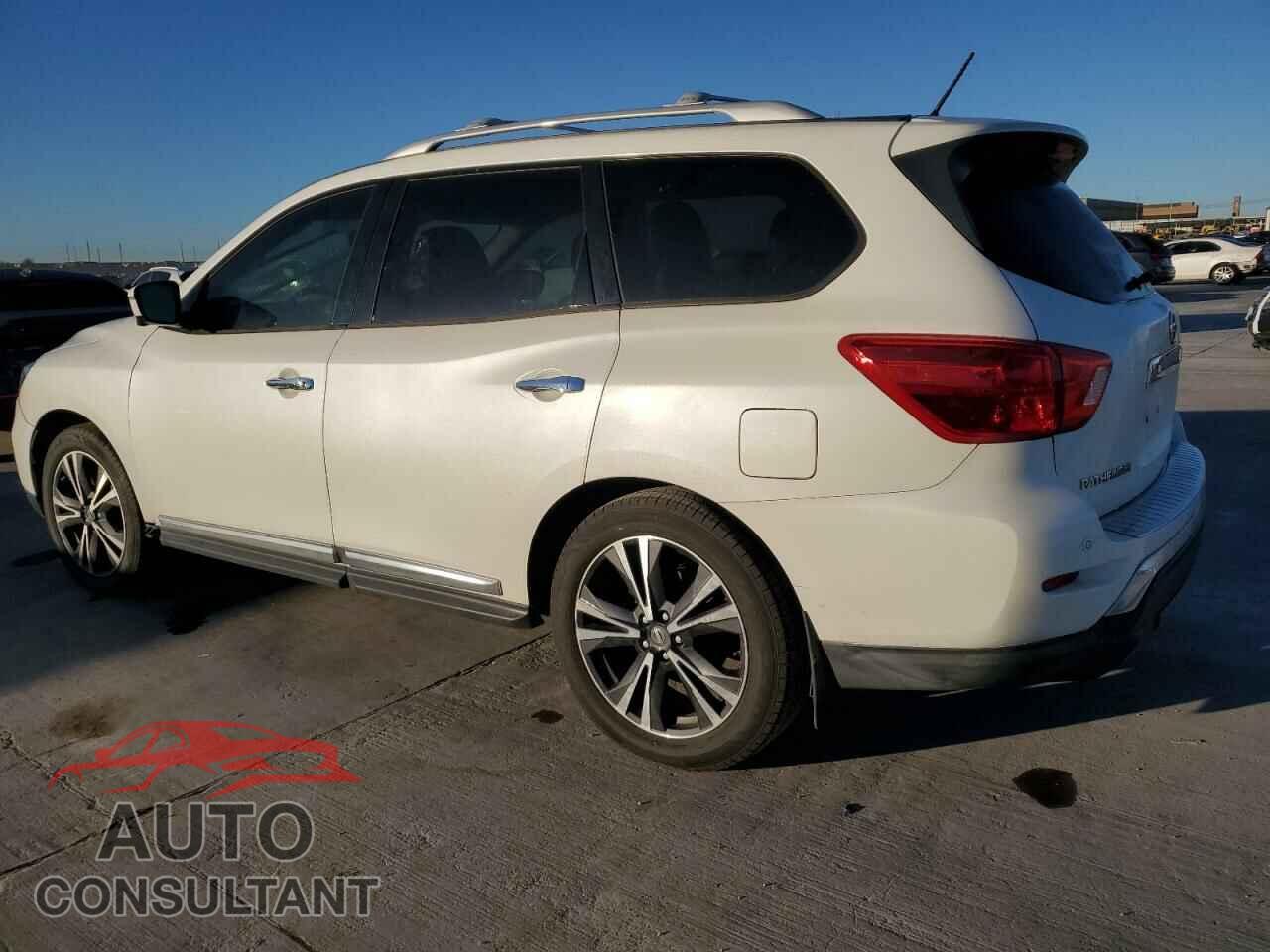 NISSAN PATHFINDER 2017 - 5N1DR2MN4HC650657
